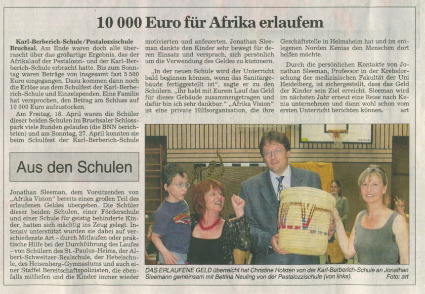 Zeitungsausschnitt in der BNN zur Geldübergabe 122kb